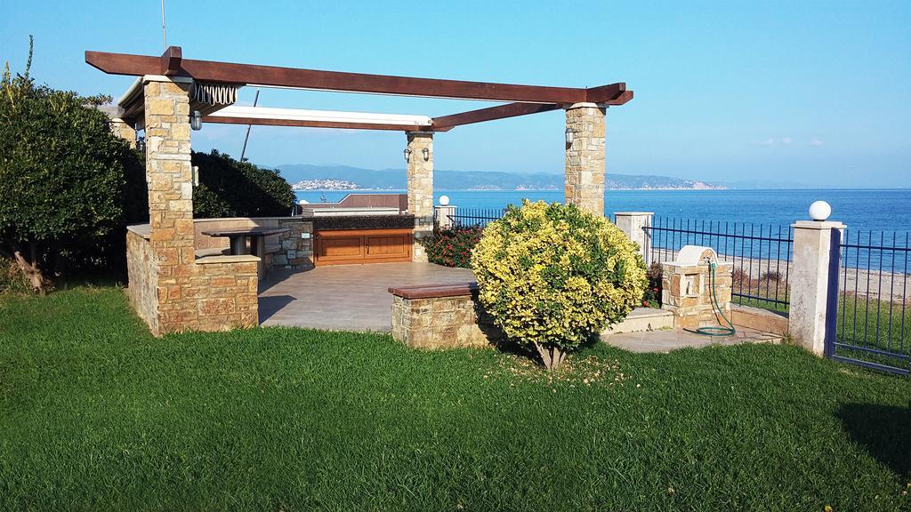 Villa Nefeli - Akti Salonikiou A Áyios Nikólaos Ngoại thất bức ảnh