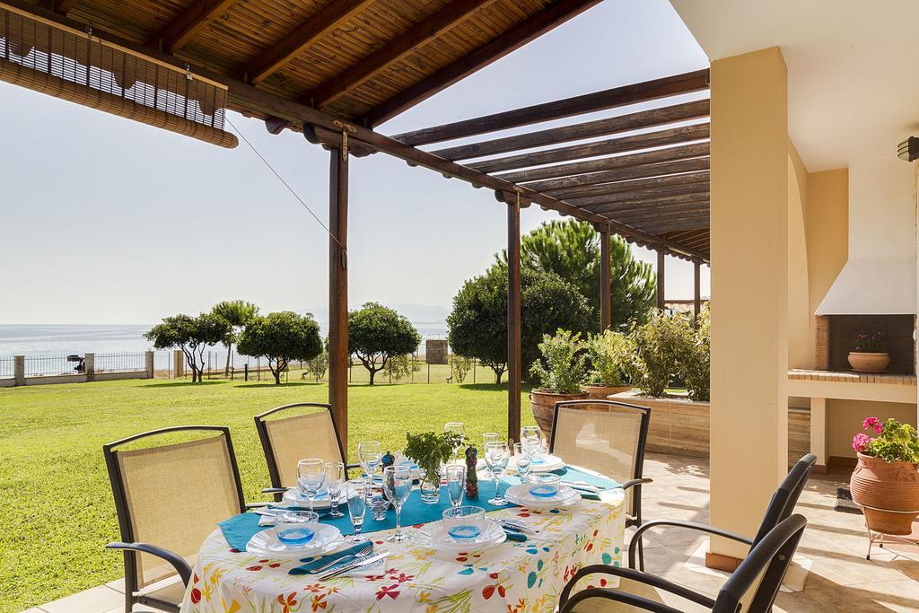 Villa Nefeli - Akti Salonikiou A Áyios Nikólaos Ngoại thất bức ảnh